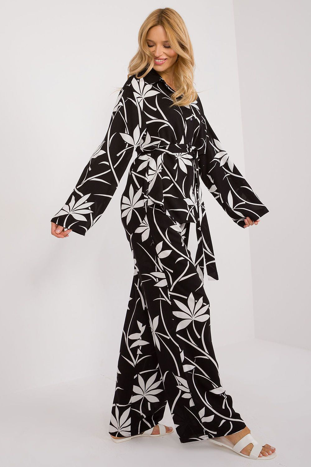 Set Model 195782 Lakerta