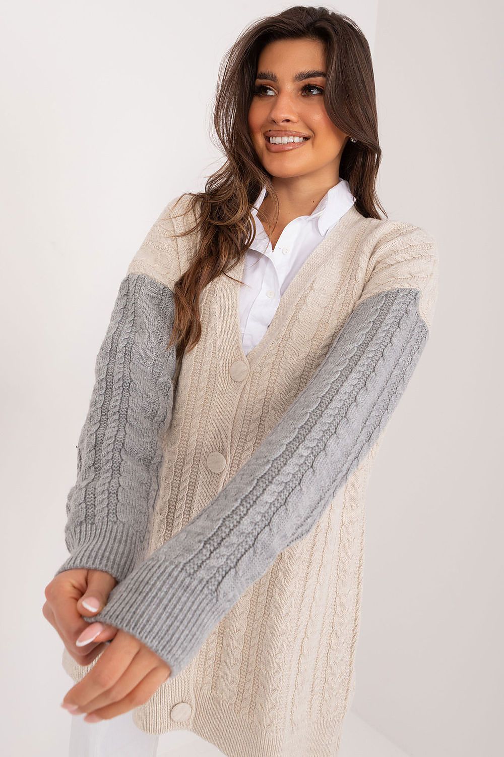 Cardigan Model 196763 Badu