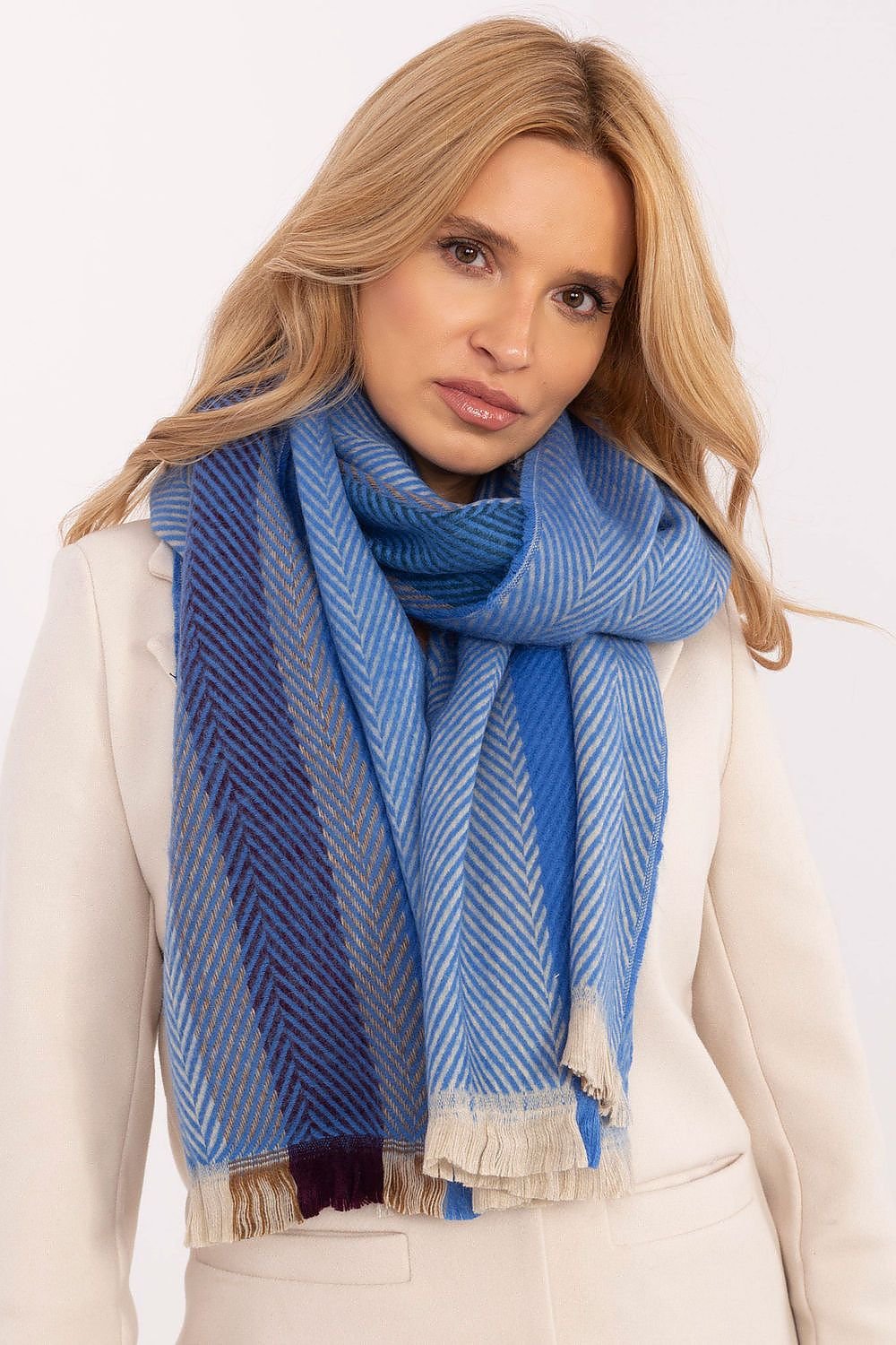 Scarf Model 206040 AT
