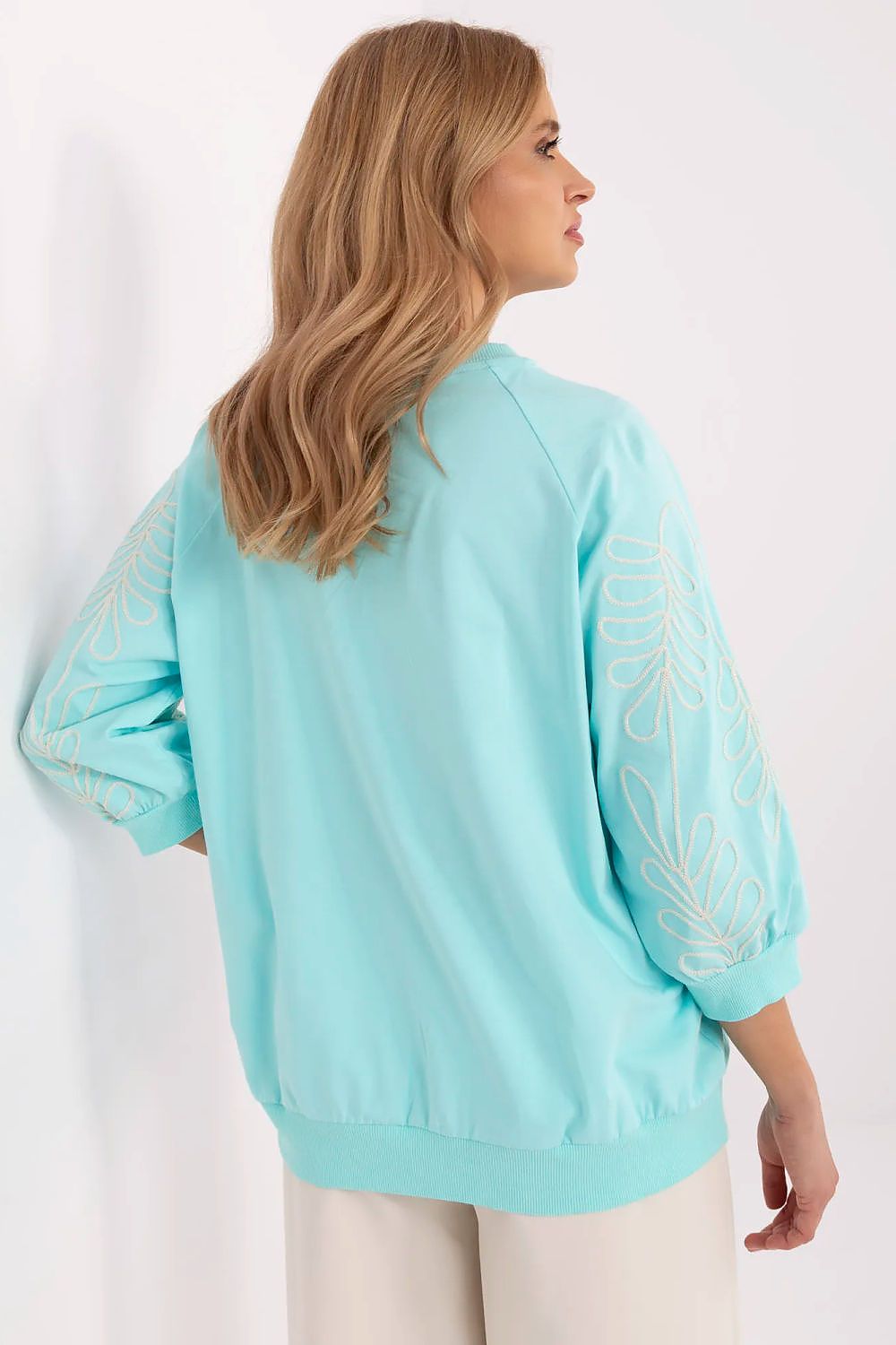 Sweater model 209843 Relevance