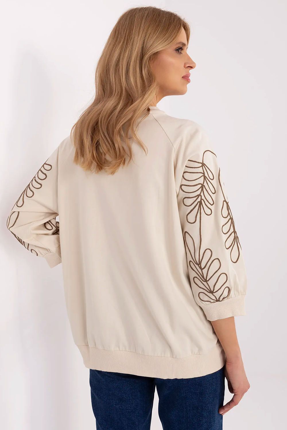 Sweater model 209852 Relevance