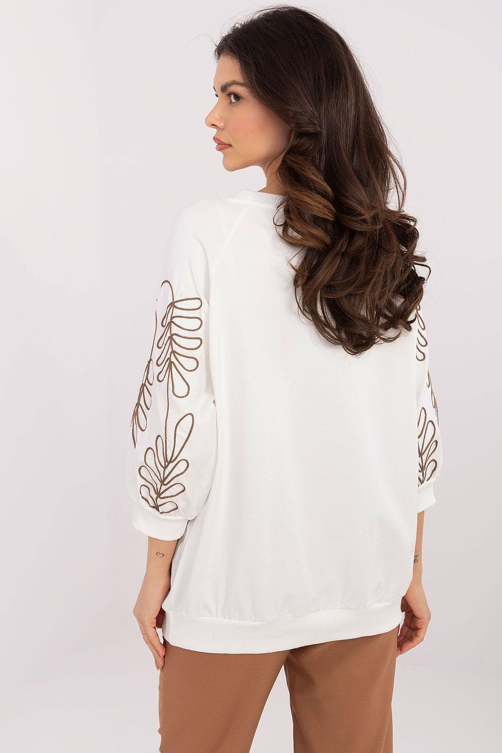 Sweater model 210658 Relevance