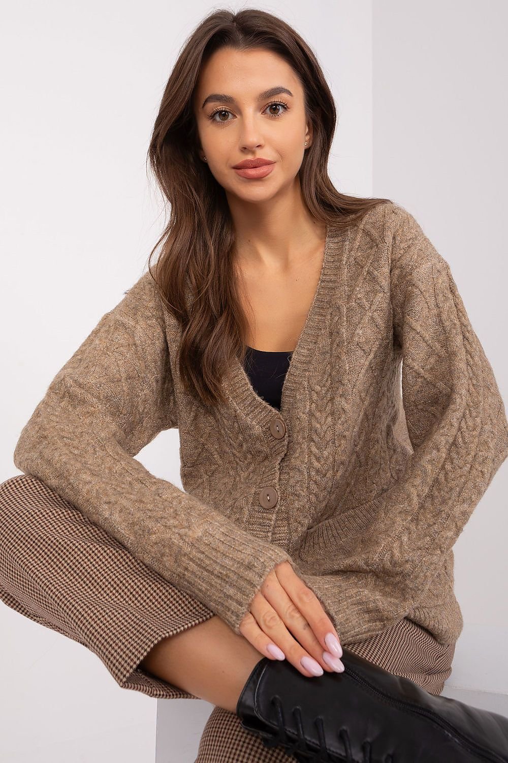 Cardigan Model 186752 AT