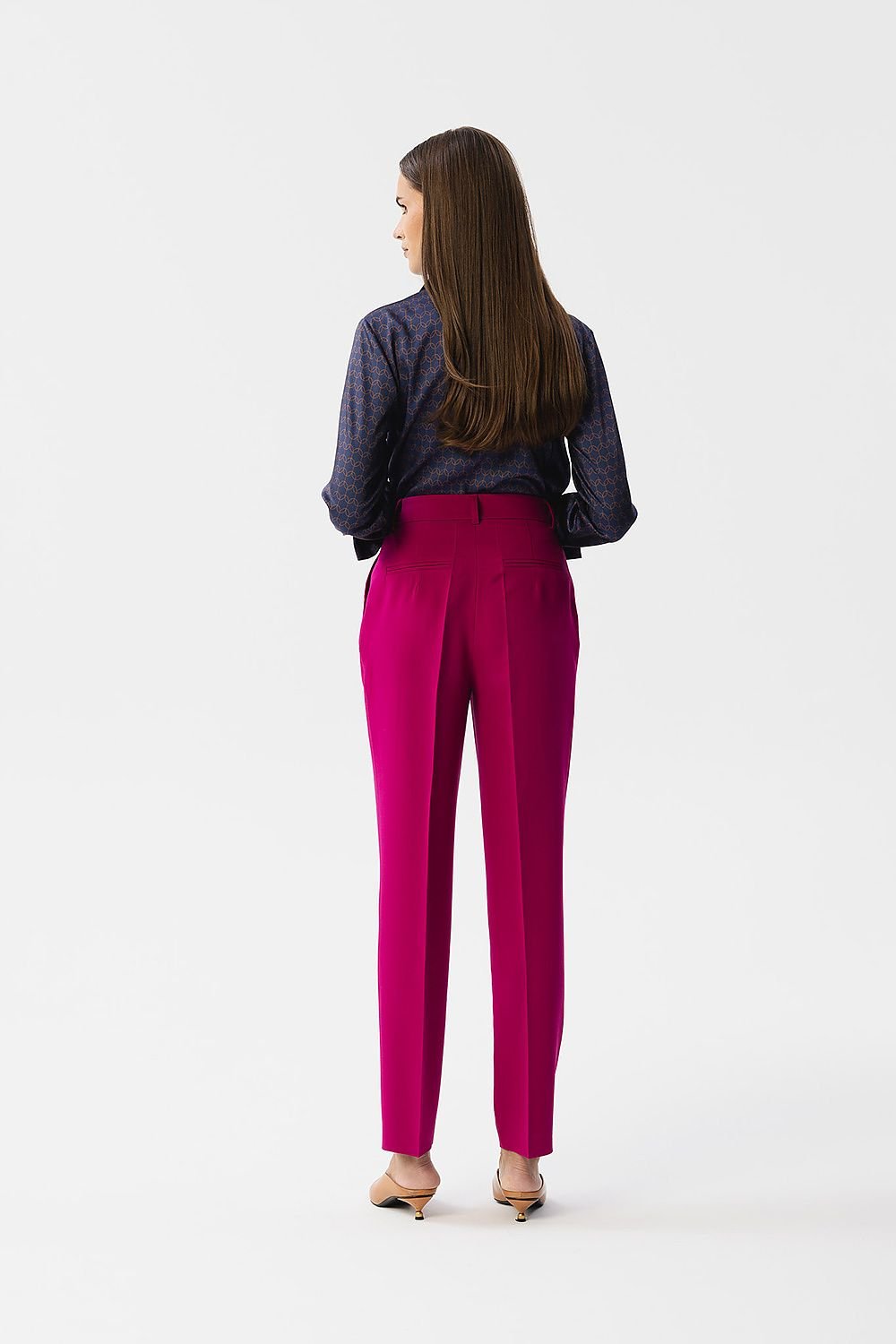 Women's trousers model 185094 Stylove