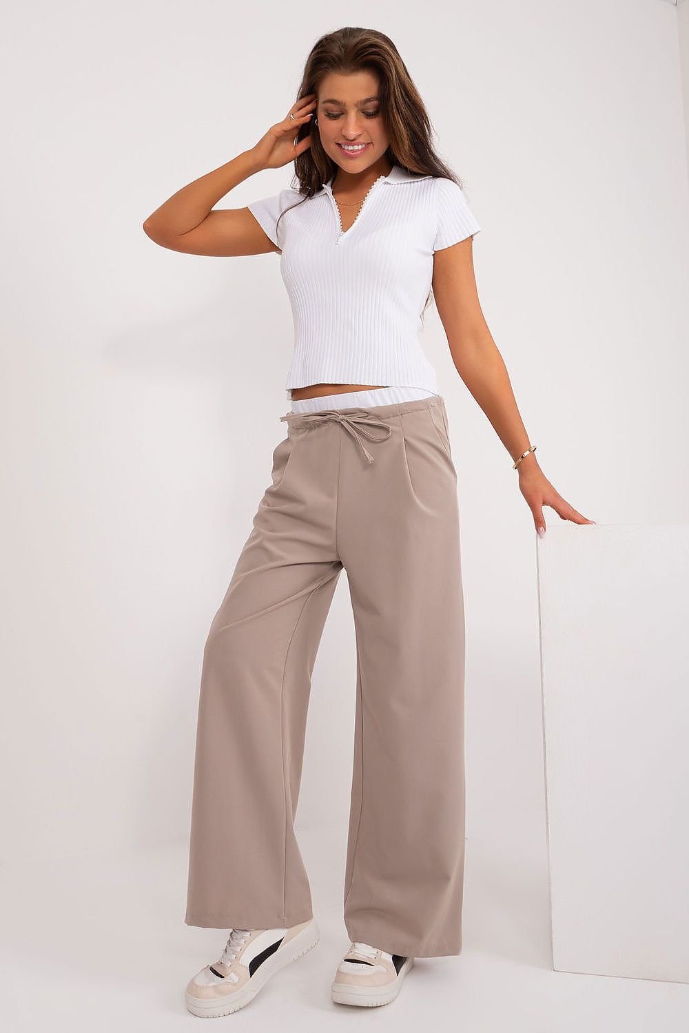 Women's trousers model 196178 Italy Moda
