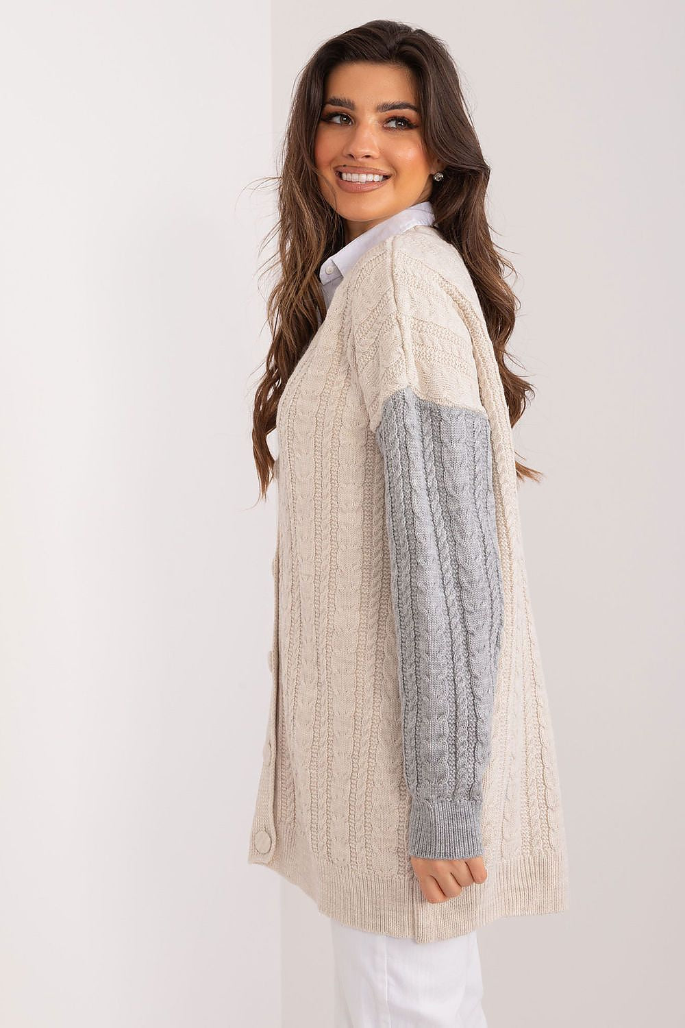 Cardigan Model 196763 Badu