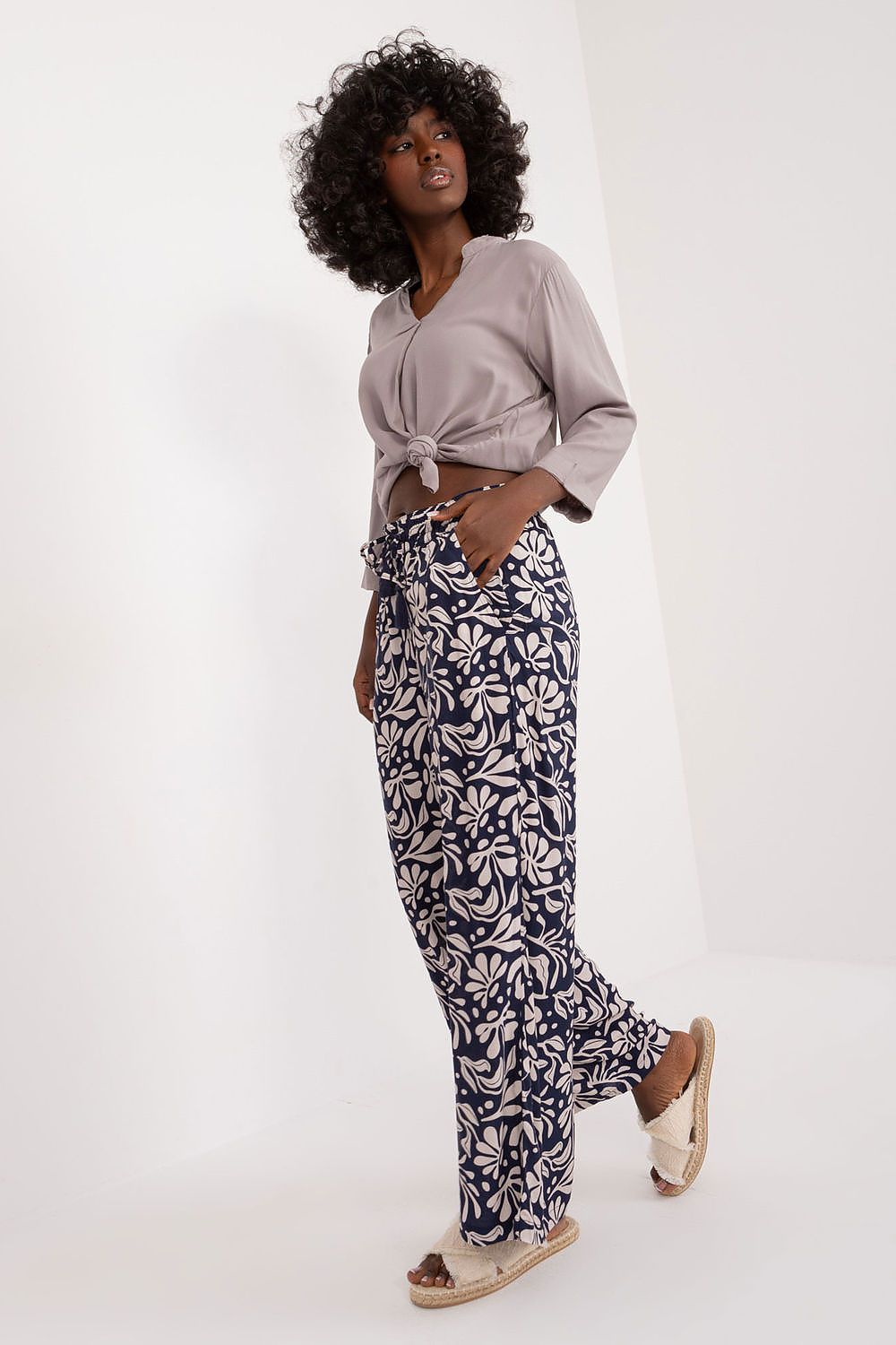 Damen Hose Model 196923 Sublevel