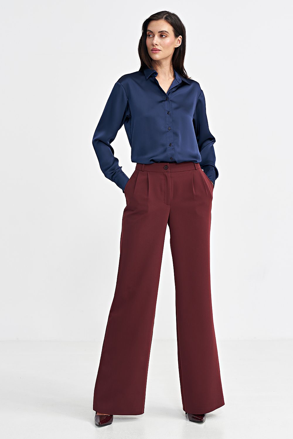 Long trousers model 202476 Nife