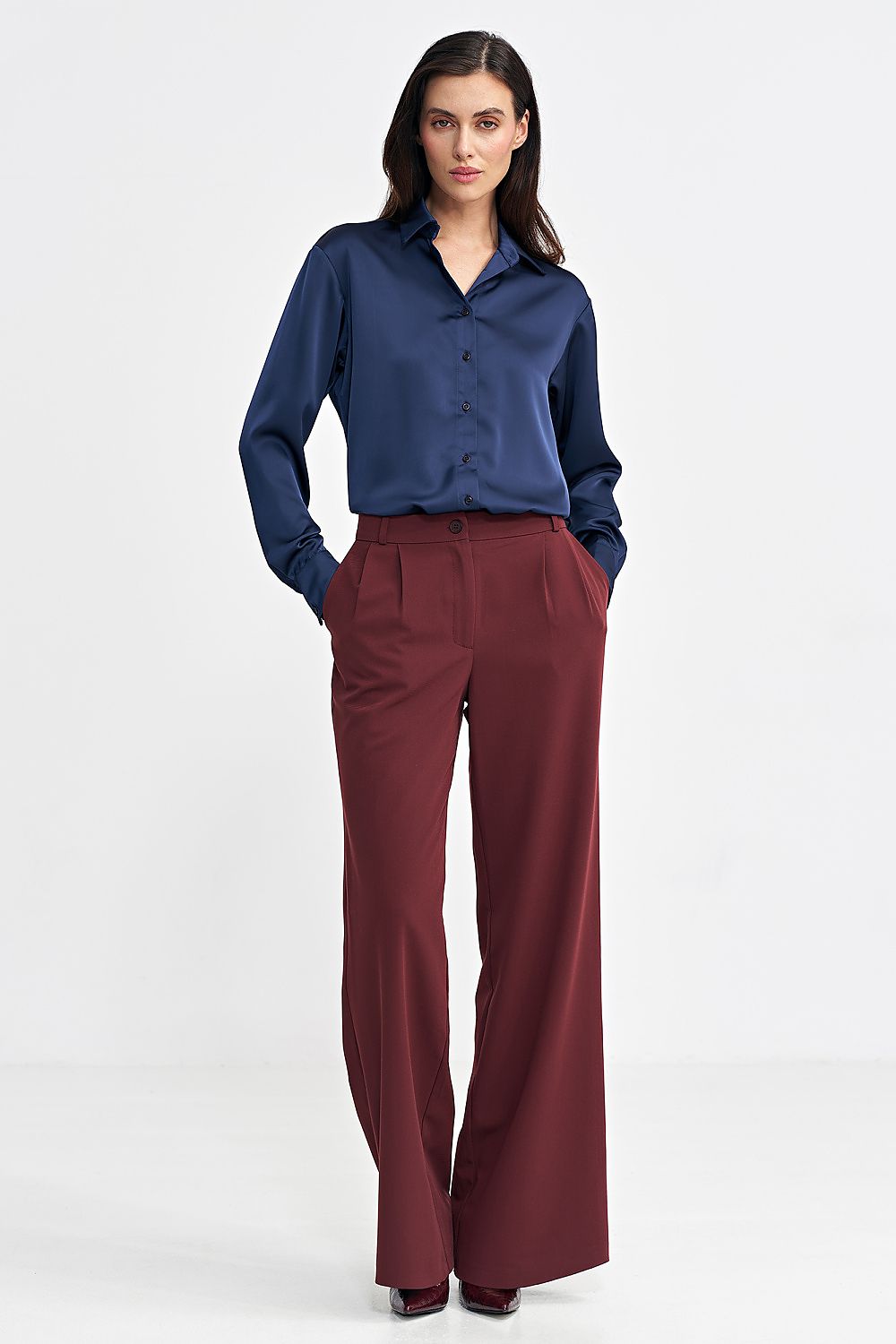 Long trousers model 202476 Nife