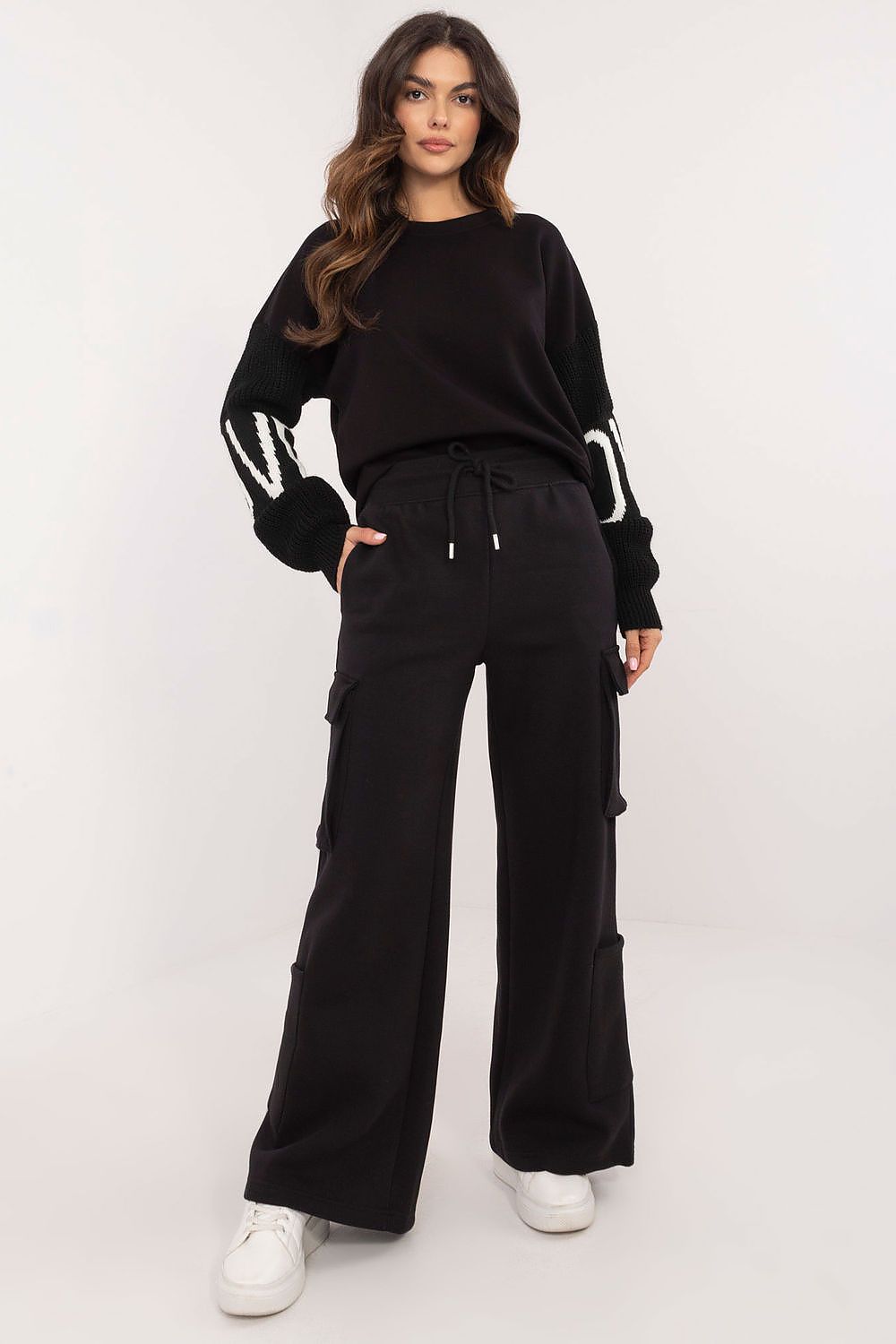 Tracksuit pants model 202946 Sublevel