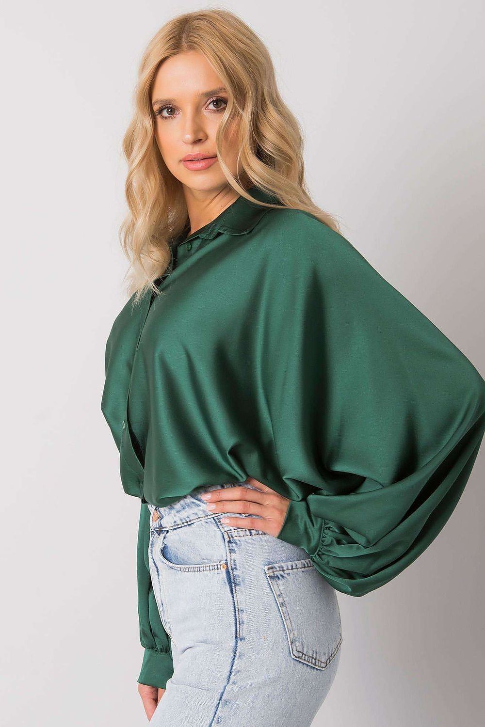 Long-sleeved shirt model 174052 Italy Moda