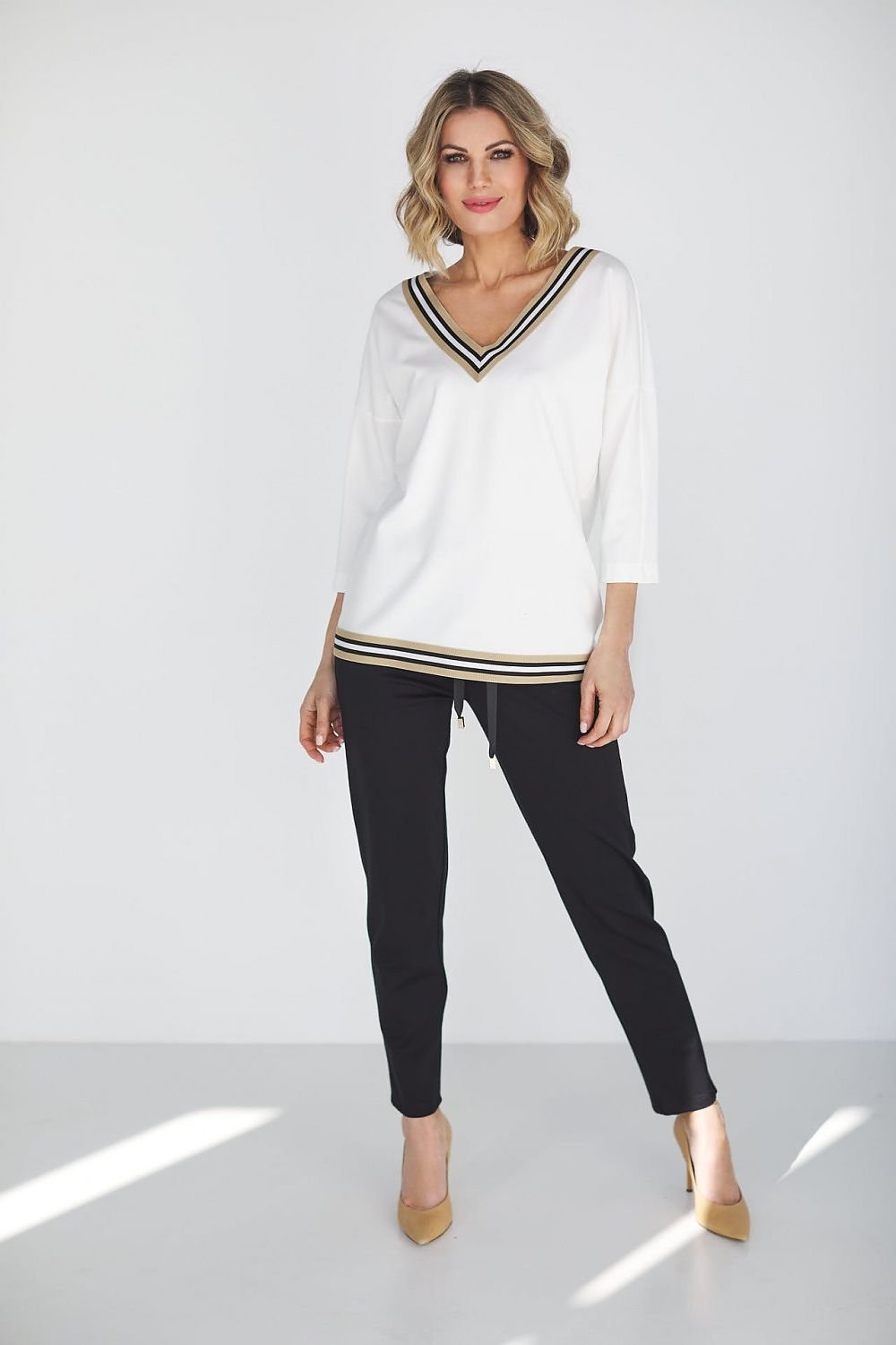 Tracksuit pants model 172174 La Aurora