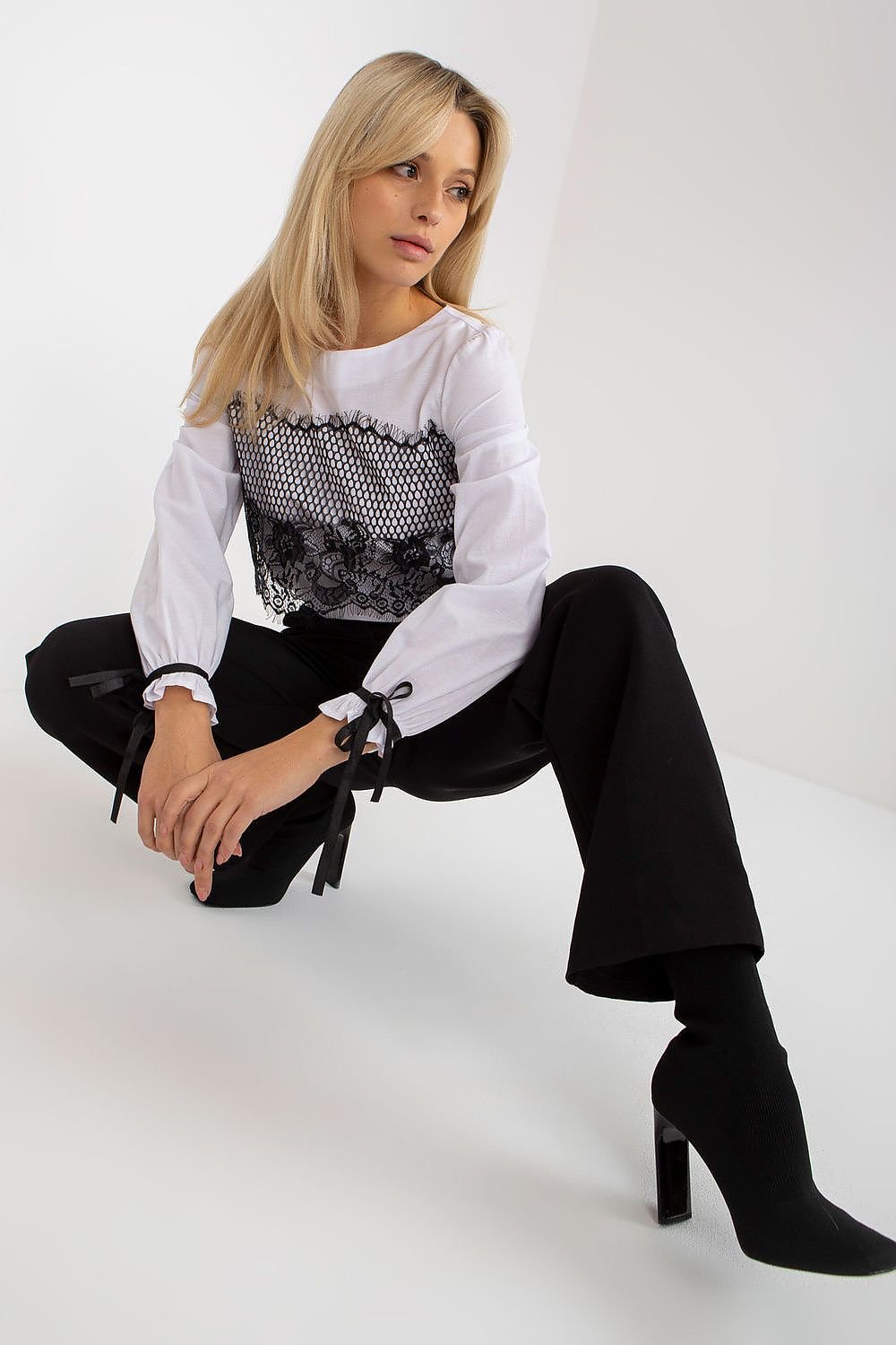 Blouse Model 174949 Lakerta