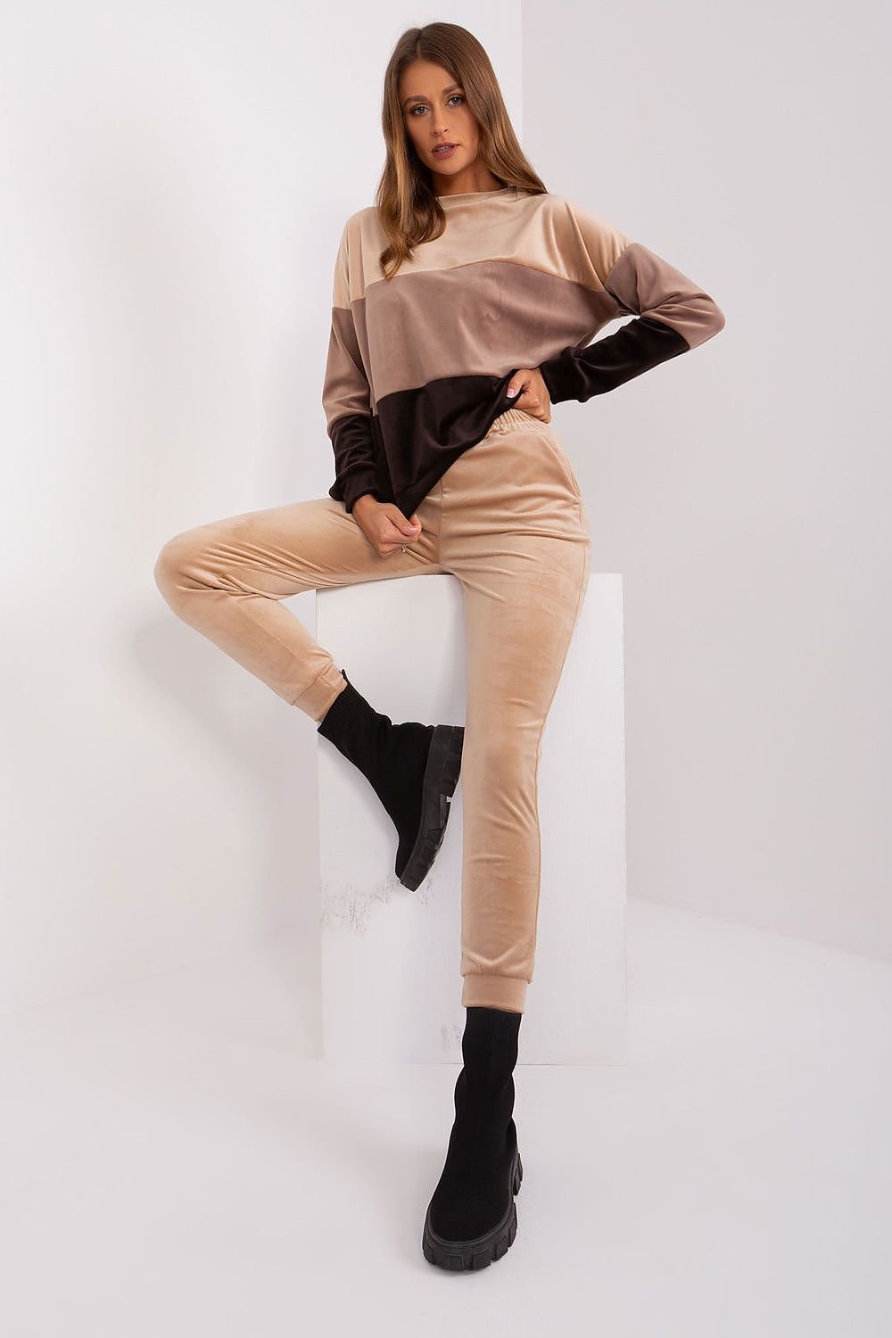 Set Model 187430 Rue Paris