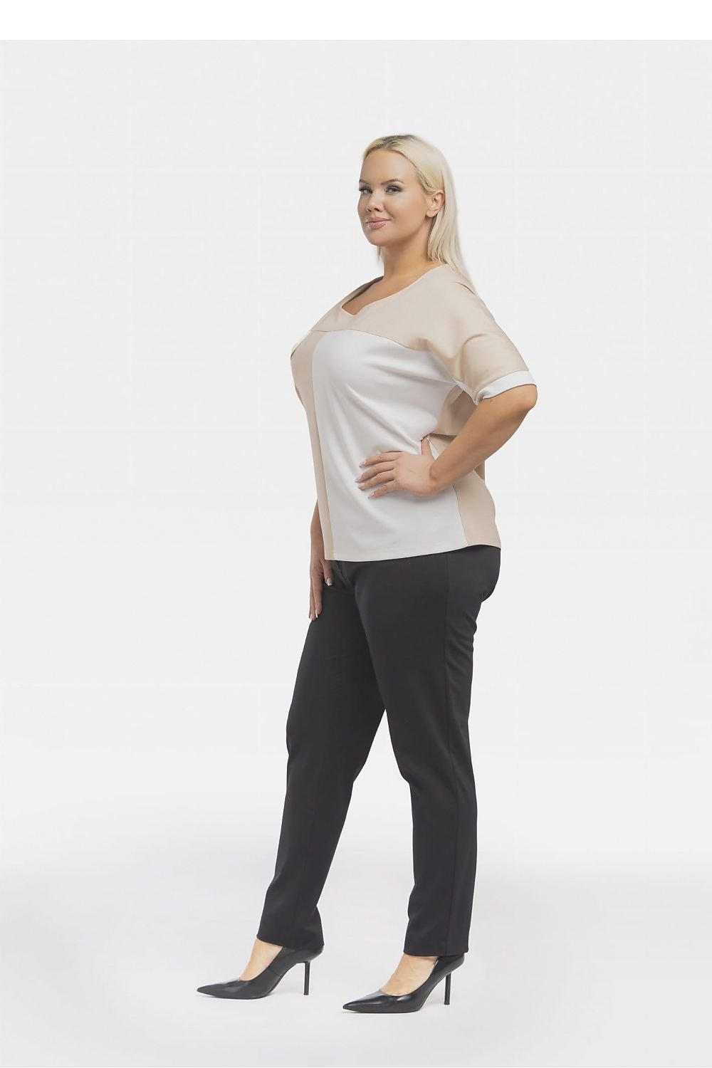 Plus-Size Bluse Model 193908 Karko