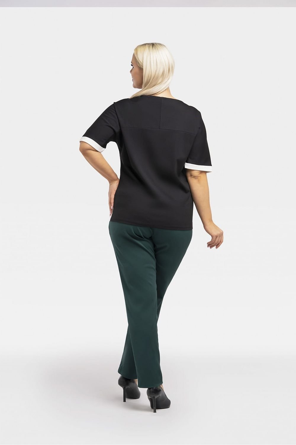 Plus-Size Bluse Model 193908 Karko