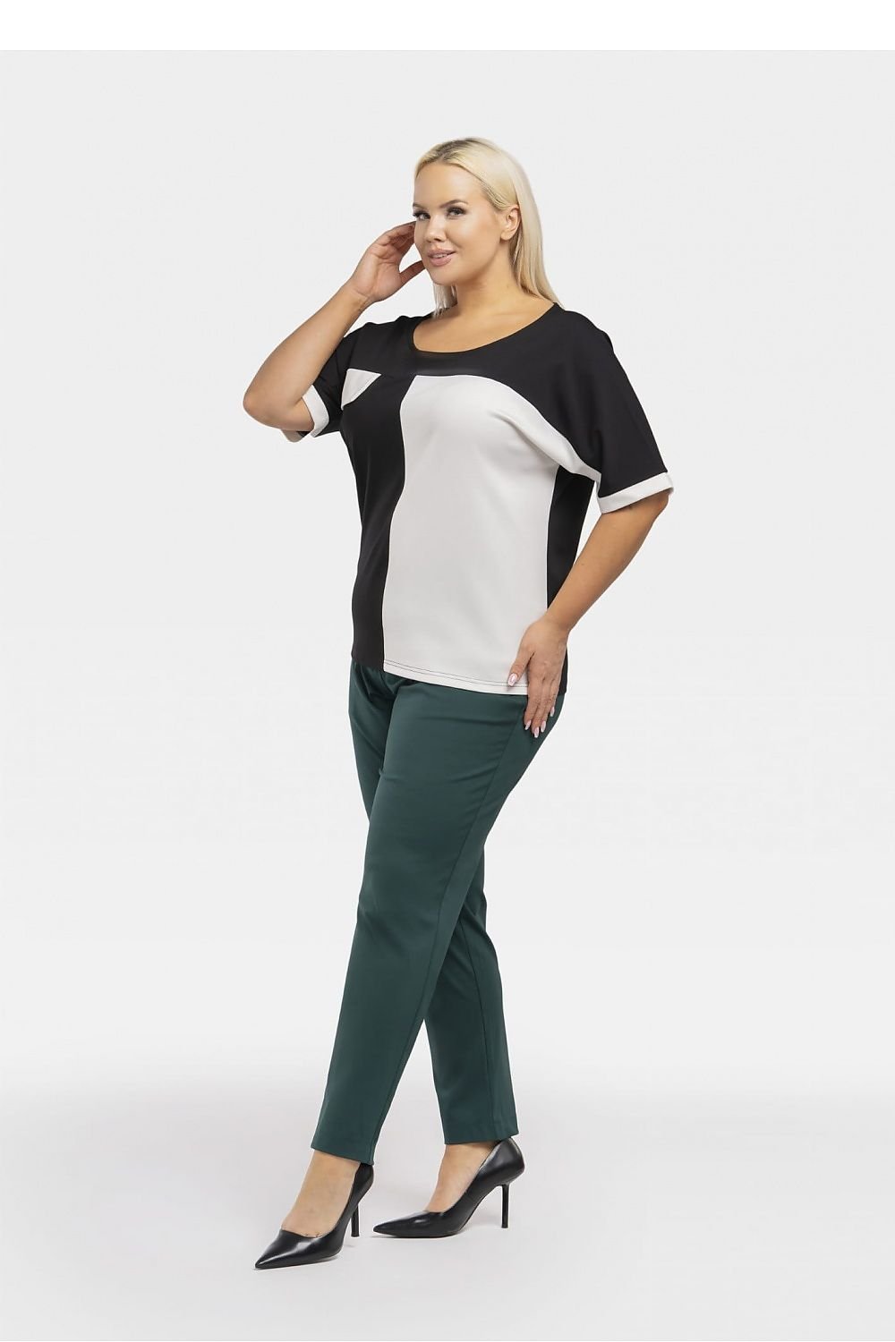Plus-Size Bluse Model 193908 Karko