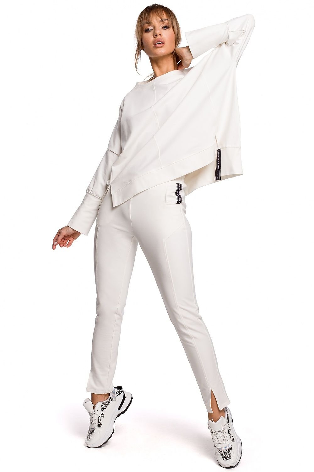 Lange Hose Model 142272 Moe