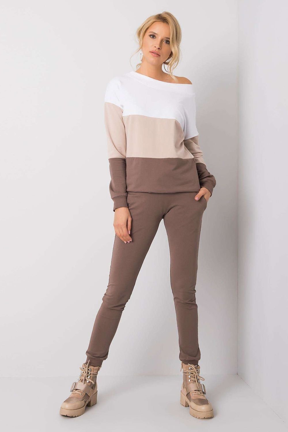 Set Model 175128 Rue Paris
