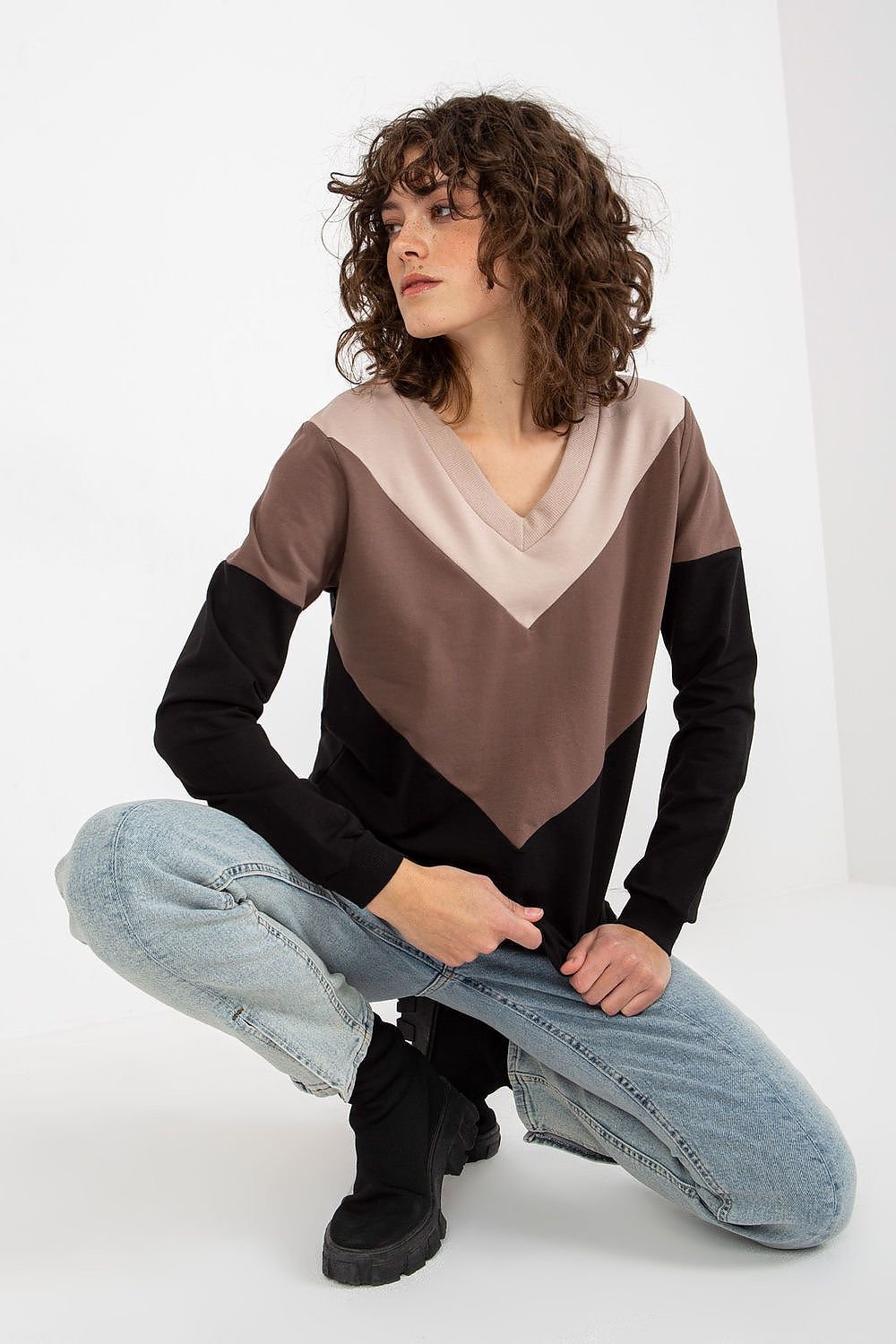 Sweater Model 175200 Relevance