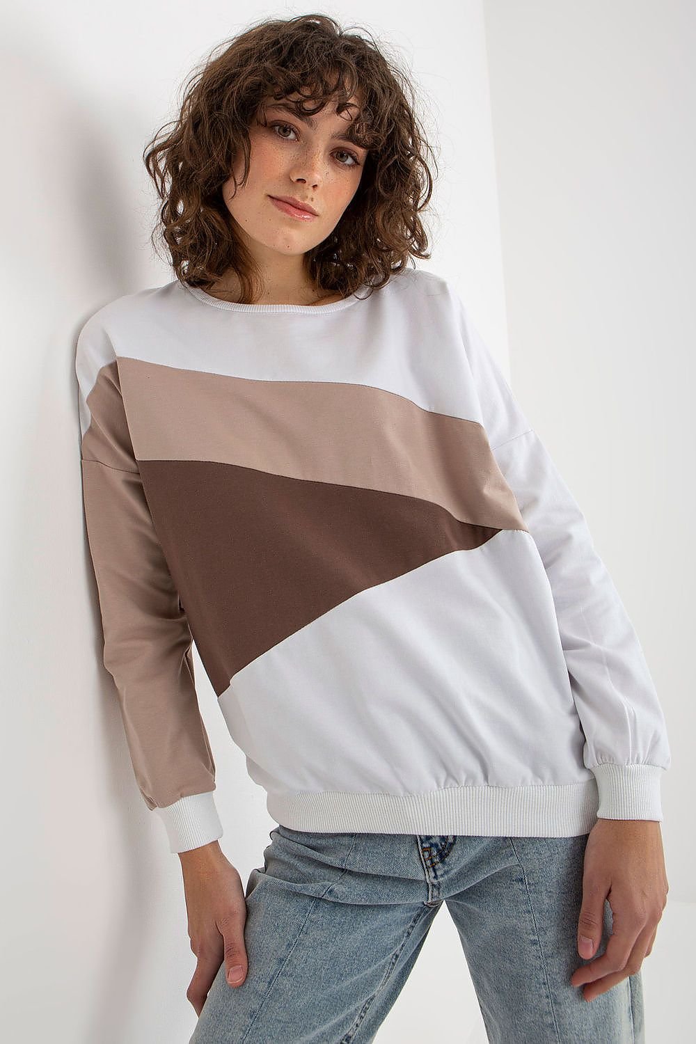 Sweater Model 175203 Relevance