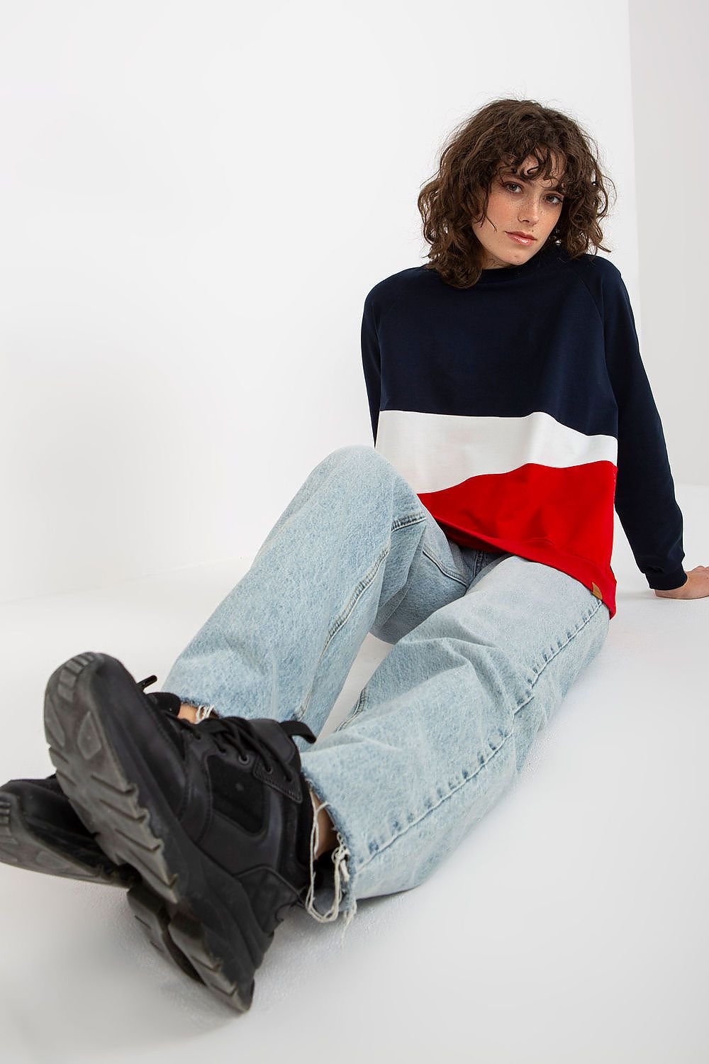 Sweater Model 175208 Relevance