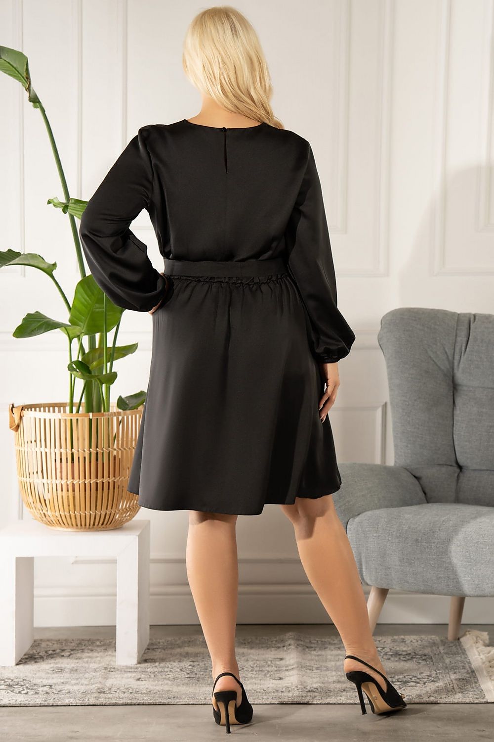 Plus-Size Kleider Model 175223 Karko
