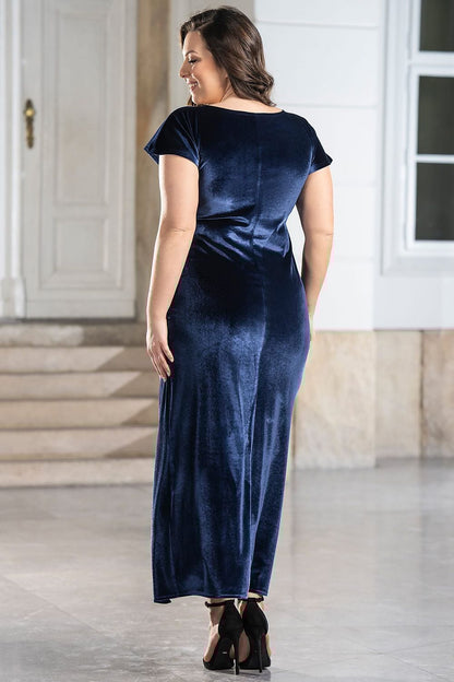 Plus-Size Kleider Model 176569 Karko