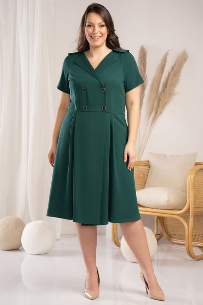 Plus-Size Kleider Model 176575 Karko