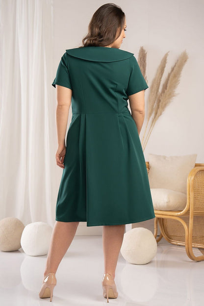Plus-Size Kleider Model 176575 Karko