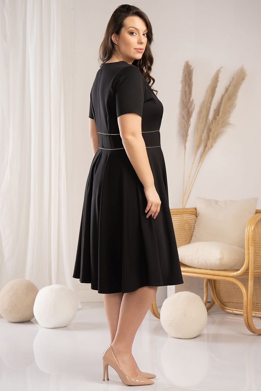 Plus-Size Kleider Model 178553 Karko