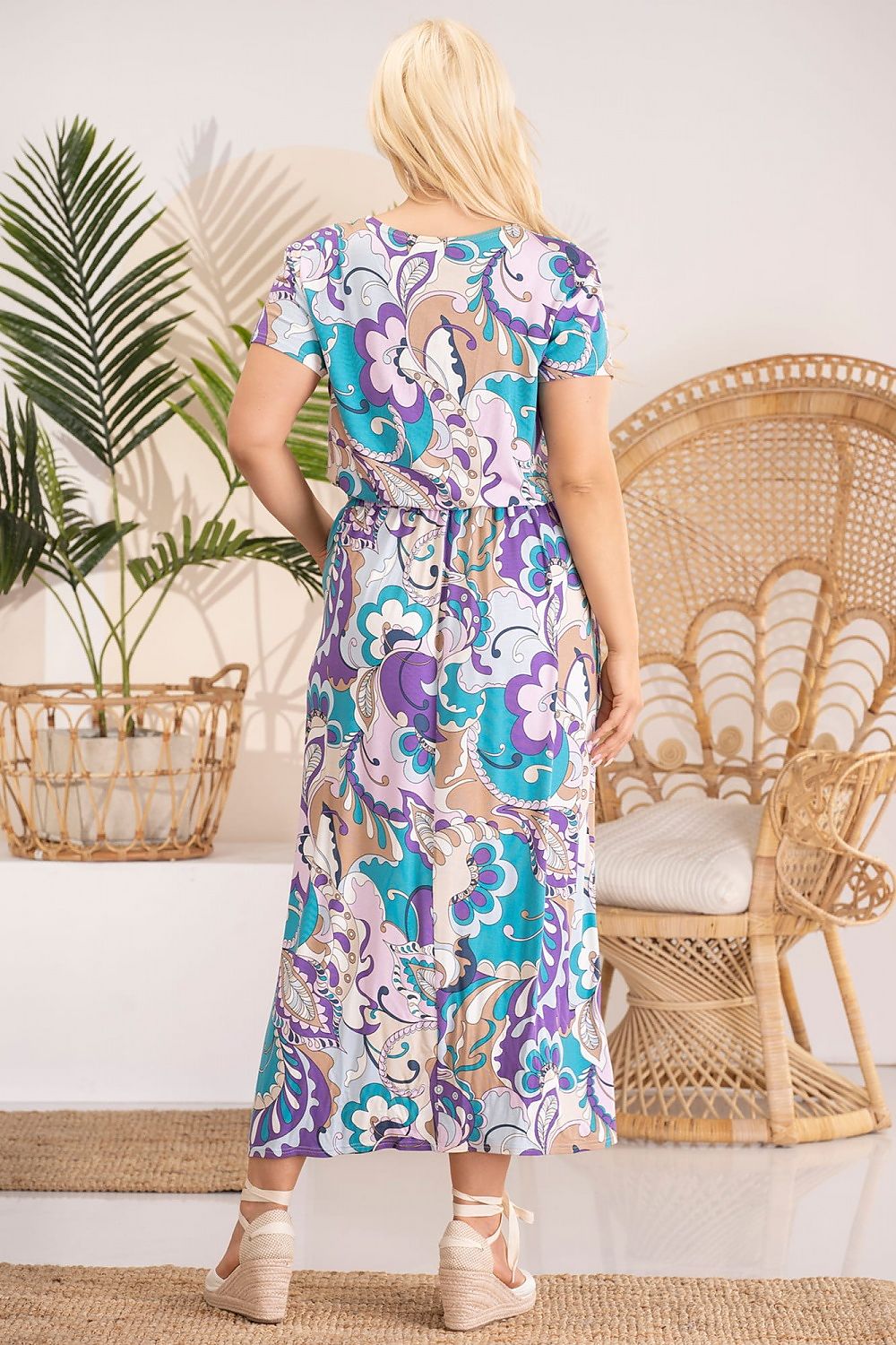 Plus-Size Kleider Model 182168 Karko