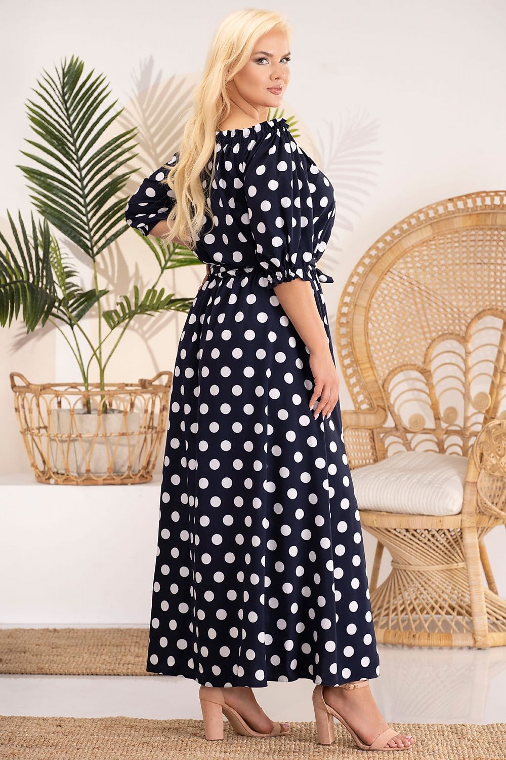 Plus-Size Kleider Model 182173 Karko