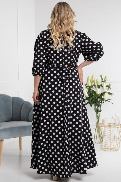 Plus-Size Kleider Model 182187 Karko