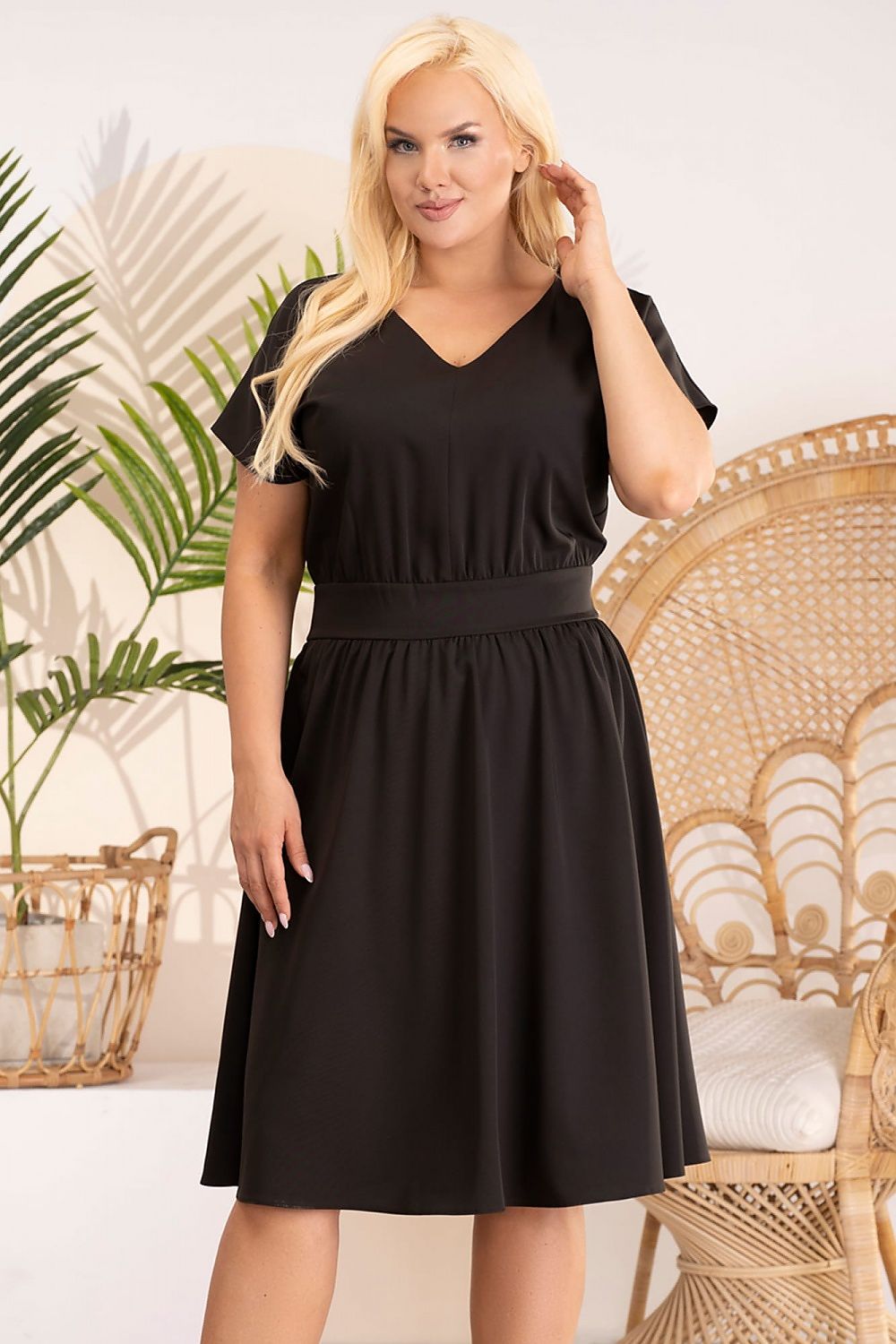 Plus-Size Dresses Model 183384 Karko