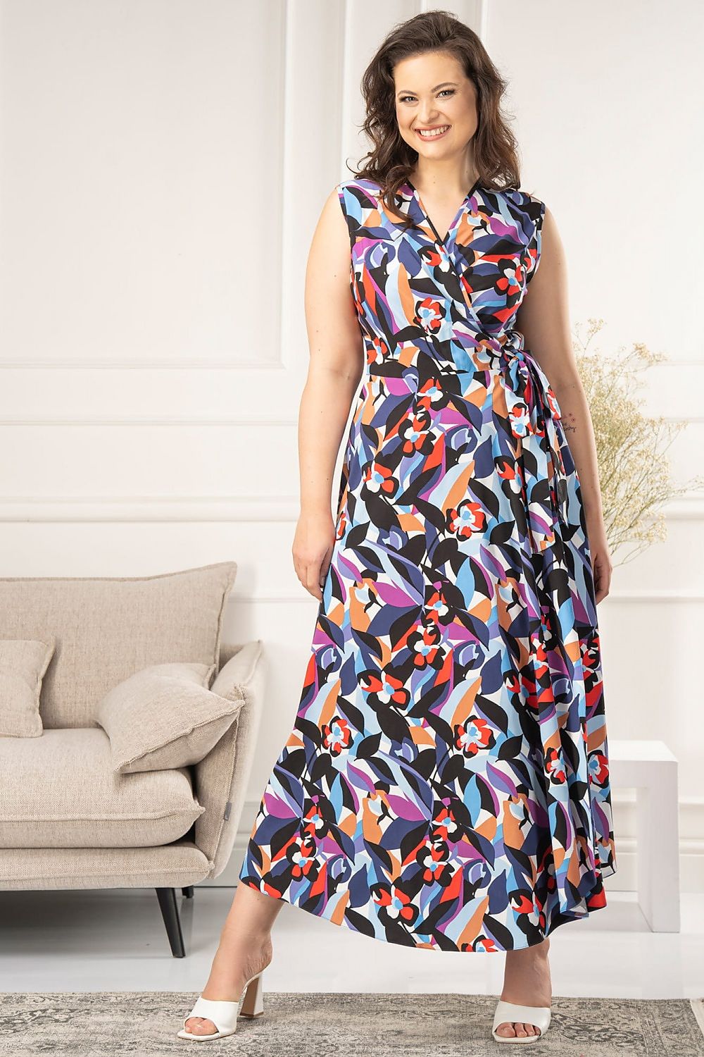 Plus-Size Kleider Model 183402 Karko