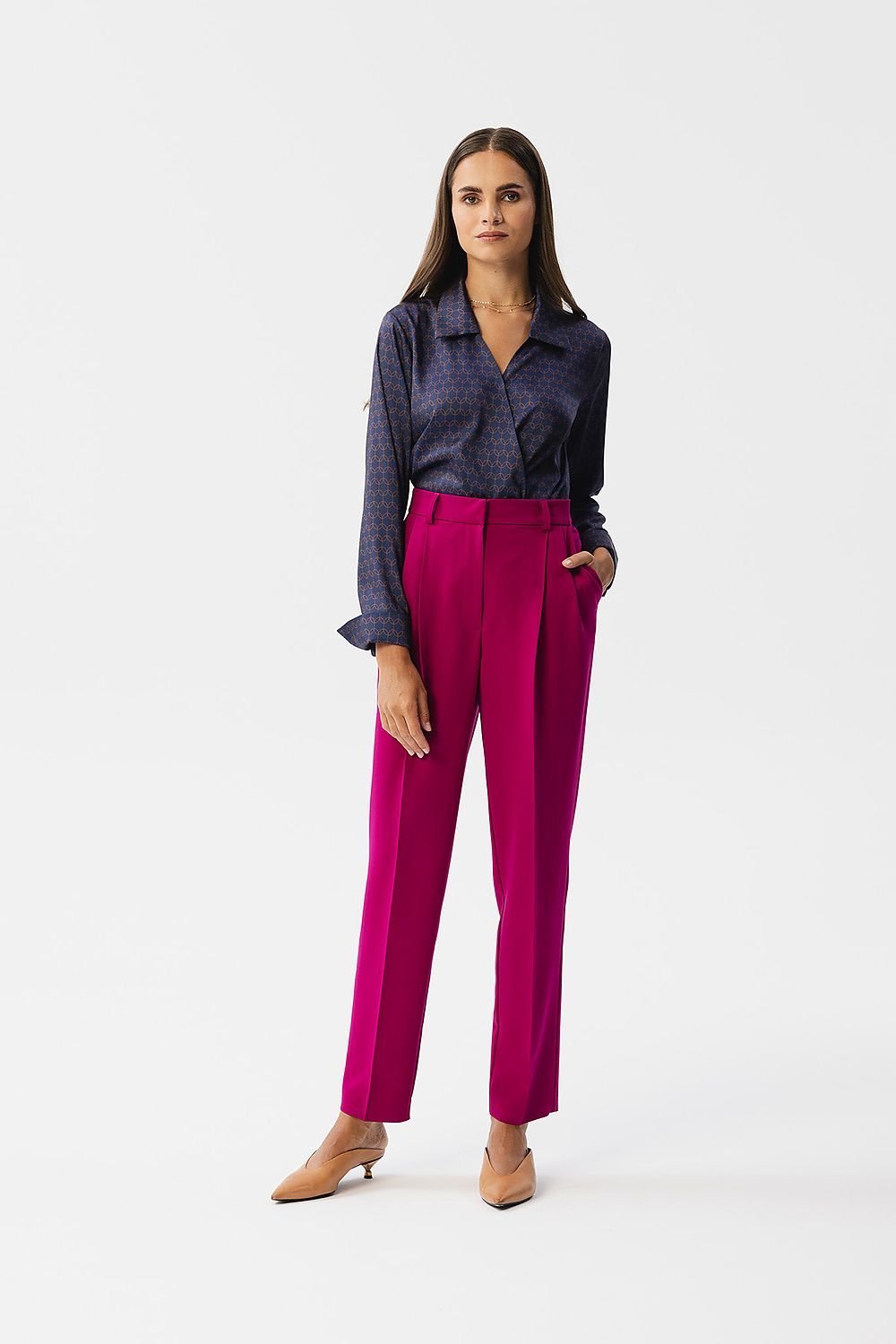Women's trousers model 185094 Stylove