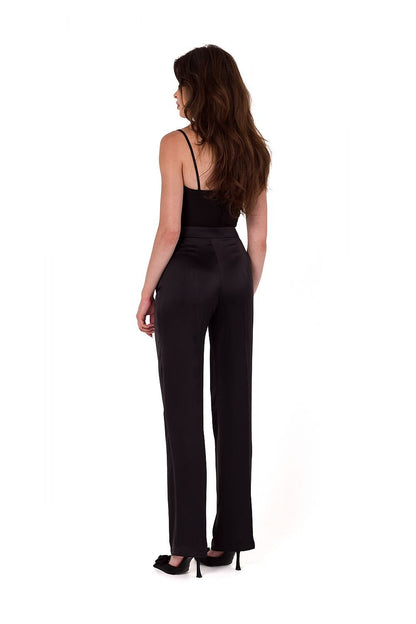 Women's trousers model 185487 Makover